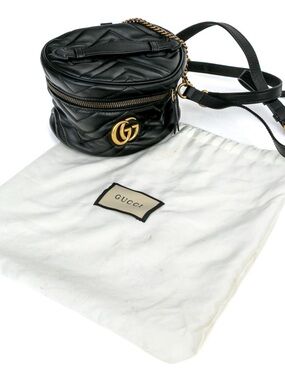 Gucci GG Marmont Mini Oval Vanity Backpack
* Style code: 598594